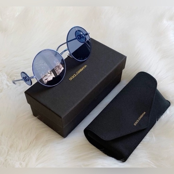 Dolce & Gabbana Sunglasses, New - Picture 3 of 11